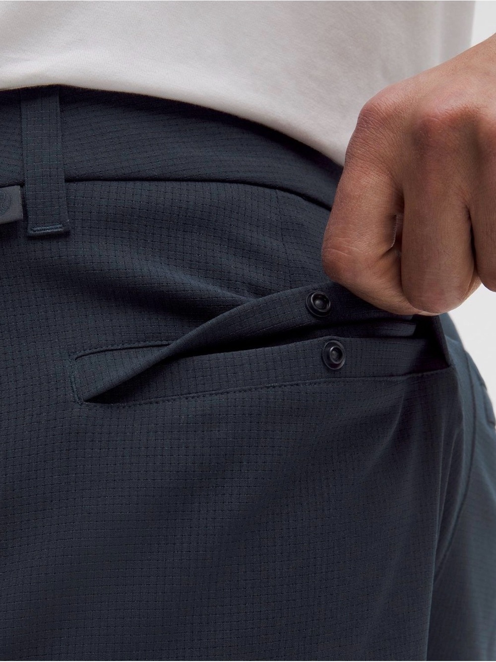 9" Lululemon Commission Short Classic 9" in color Obsidian ( deep gray) - Picture 8 of 11
